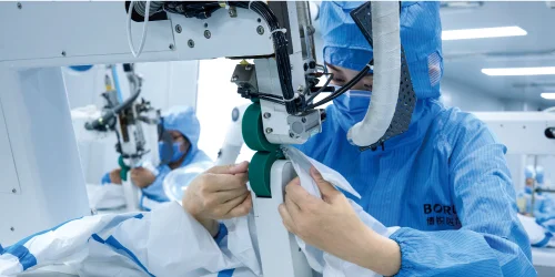 博锐 自动化生产设备 · 医用防护用品智造现场
